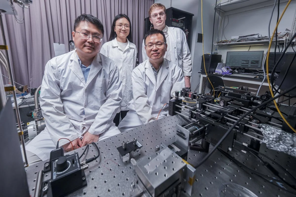 Quantum-Computing-and-Photonics-NTU-Singapore-Scientists.jpg